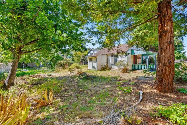 1430 Merrill Street, Santa Cruz CA: https://media.crmls.org/mediaz/88f56088-ae20-4bbd-9095-e61e3aa2fdb1.jpg