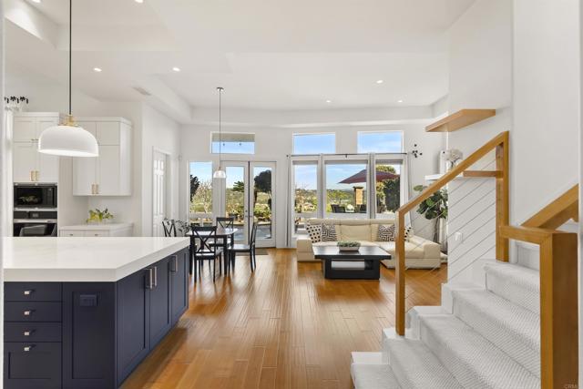 Detail Gallery Image 7 of 15 For 3842 Modena Pl, Carmel Valley,  CA 92130 - 4 Beds | 3 Baths