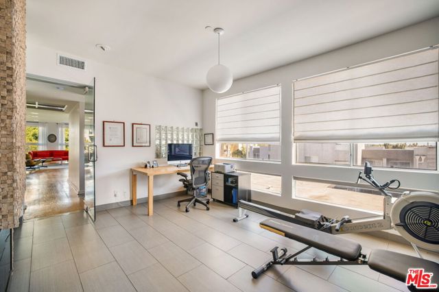 1933 Selby Avenue, Los Angeles CA: https://media.crmls.org/mediaz/88f63667-380e-448f-a071-e072c9d52e27.jpg