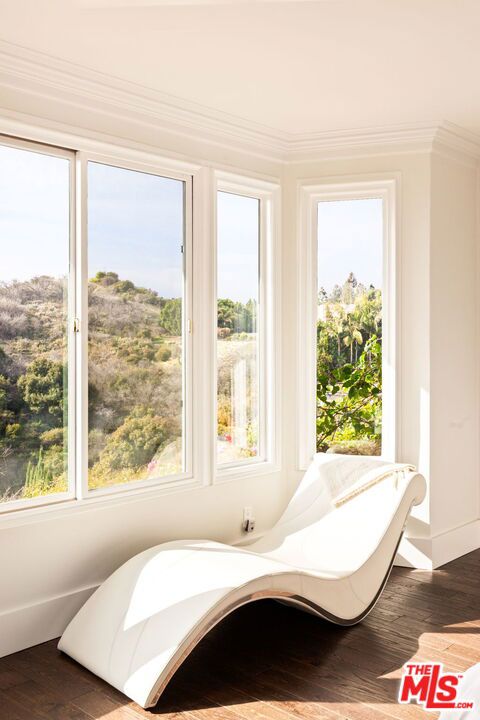 Drew Fenton | 2113 Stoney Hill Road Los Angeles CA | MLS: 7403799