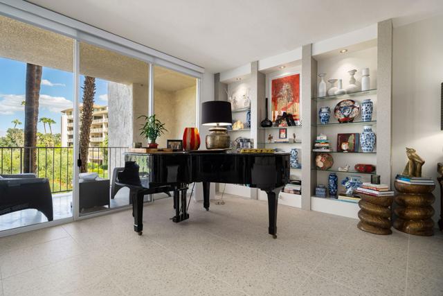 899 Island Drive #304, Rancho Mirage, CA 92270