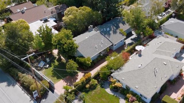 332 Camino Al Lago, Menlo Park CA: https://media.crmls.org/mediaz/88f77678-8029-4901-a44f-b29f350118af.jpg
