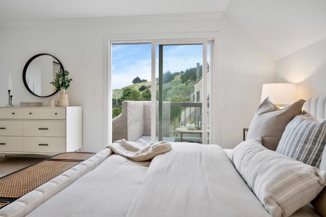 445 Roberts Road, Pacifica CA: https://media.crmls.org/mediaz/88f77f46-2354-4046-a150-c5fd3cde9980.jpg
