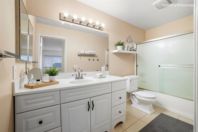 Detail Gallery Image 6 of 23 For 211 Woodland Pkwy, San Marcos,  CA 92069 - 2 Beds | 2 Baths