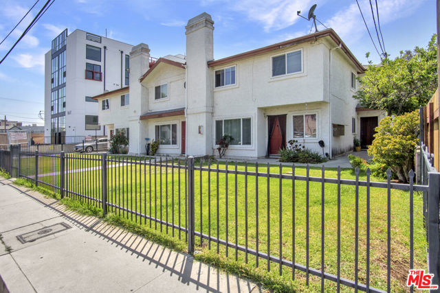 5621 Klump Avenue, North Hollywood CA: https://media.crmls.org/mediaz/88f88aa9-0cad-492d-89ca-81bfe33a141b.jpg