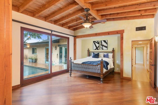 16141 Bayberry Place, Sherman Oaks CA: https://media.crmls.org/mediaz/88f89bd2-13c3-4a82-b7c0-3096ba3274f4.jpg