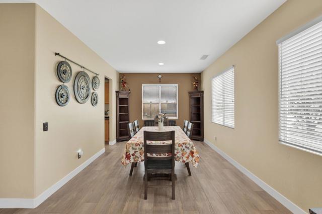 Detail Gallery Image 9 of 64 For 17866 Robusta Dr, Riverside,  CA 92503 - 6 Beds | 3 Baths