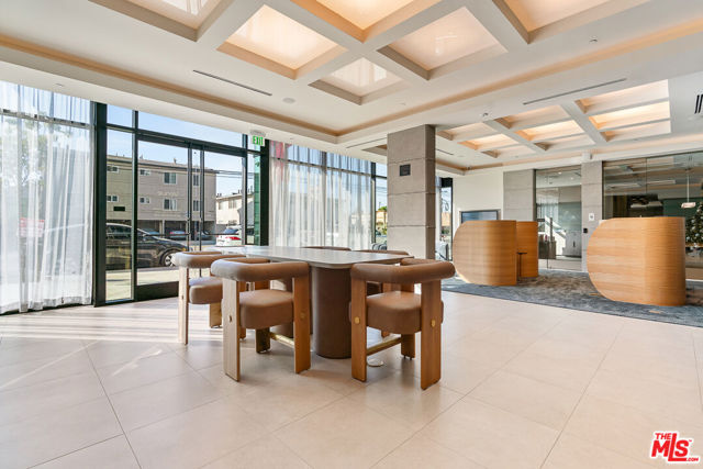 3688 Overland Avenue, Los Angeles CA: https://media.crmls.org/mediaz/88fa0982-8103-4903-a701-998cd8d8031d.jpg