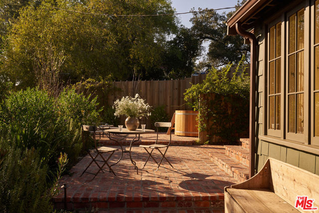 Image 26 of 35 For 1960 Escarpa Drive