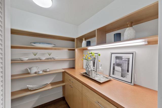 1634 Hollingsworth Drive, Mountain View CA: https://media.crmls.org/mediaz/88fb31a7-fdb6-4df1-9d68-a0ca94249f36.jpg