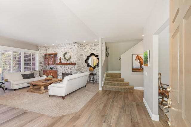 27 Oak Tree Drive, Rancho Mirage CA: https://media.crmls.org/mediaz/88fb6bc4-8a17-4db8-b378-e8e54aa0bf9f.jpg