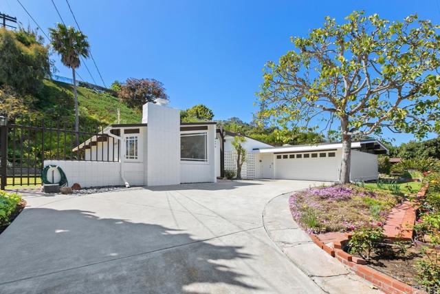 Detail Gallery Image 1 of 1 For 8456 Sugarman Dr, La Jolla,  CA 92037 - 4 Beds | 2 Baths