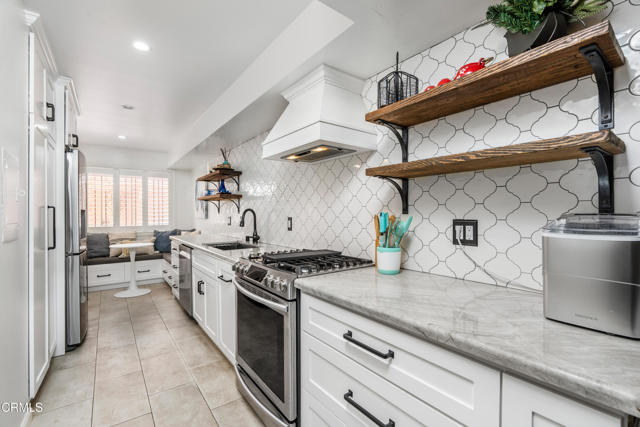 1850 Midvale Avenue, Los Angeles CA: https://media.crmls.org/mediaz/88fd3f2e-72ef-494e-95a7-4b8d1c1c47dc.jpg