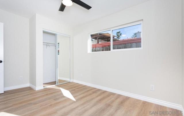 924 Florida St, Imperial Beach CA: https://media.crmls.org/mediaz/88fdb8b0-df3e-4cea-b321-88c776312a1b.jpg