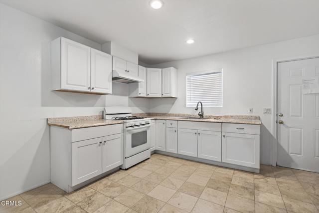 Detail Gallery Image 22 of 33 For 113 E Cedar St, Oxnard,  CA 93033 - 3 Beds | 2 Baths