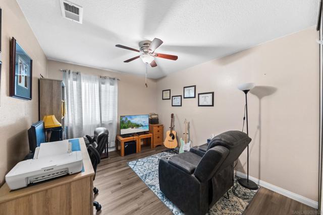 13849 Covey Quail Ln, Moreno Valley CA: https://media.crmls.org/mediaz/88fe6f1a-4b04-4668-bd32-26385213b395.jpg