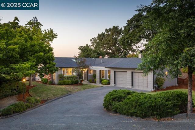 2554 Mockingbird Hill Rd, Walnut Creek CA: https://media.crmls.org/mediaz/88ff047c-f34d-4505-b249-8ee7c043e0c1.jpg