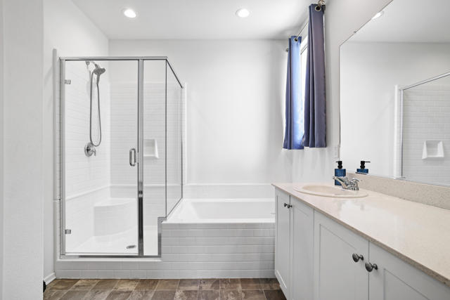 50298 Paseo Cadiz, Coachella CA: https://media.crmls.org/mediaz/88ff2d71-cf28-4b80-bd7b-3a81b5248cd7.jpg