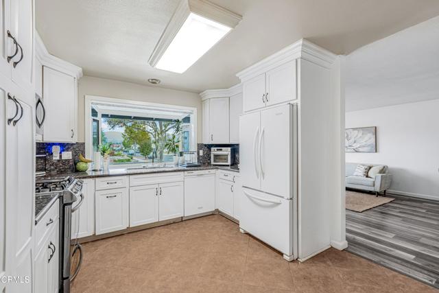 Detail Gallery Image 10 of 37 For 1892 Dunnigan St, Camarillo,  CA 93010 - 3 Beds | 2 Baths