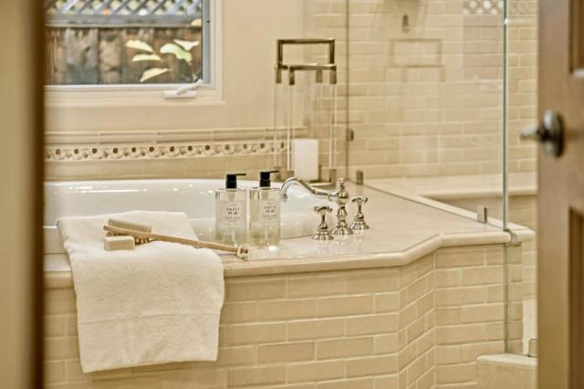 484 Cherry Avenue, Los Altos CA: https://media.crmls.org/mediaz/890144ea-5225-499f-aa07-07aeaa0ec416.jpg