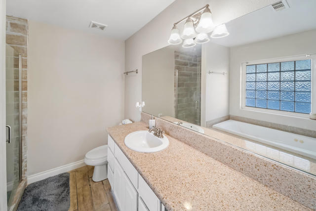 1492 N Marina Drive, Thermal CA: https://media.crmls.org/mediaz/89035e0e-21e7-4be2-b434-18afd7b44f79.jpg