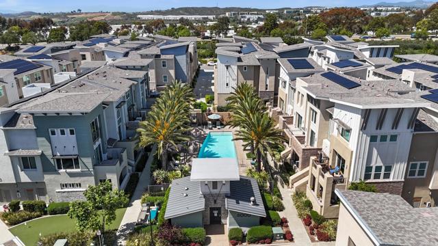 6132 Colt Place, Carlsbad CA: https://media.crmls.org/mediaz/89038da9-b617-408b-a607-c0f329dc5033.jpg