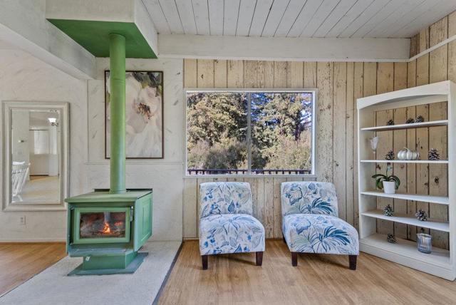 500 Valencia School Road, Aptos CA: https://media.crmls.org/mediaz/8904d24f-6a3b-4843-bc89-91120e0153ba.jpg