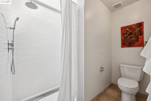 1310 Grizzly Peak Blvd, Berkeley CA: https://media.crmls.org/mediaz/89058aab-f4f6-45b7-b364-dffdfe695c0d.jpg