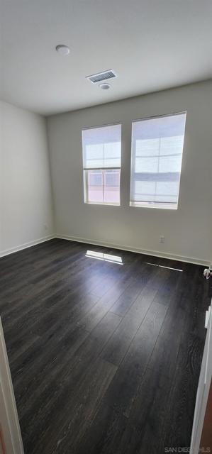 Image 40 of 57 For 321 Canoe Ct