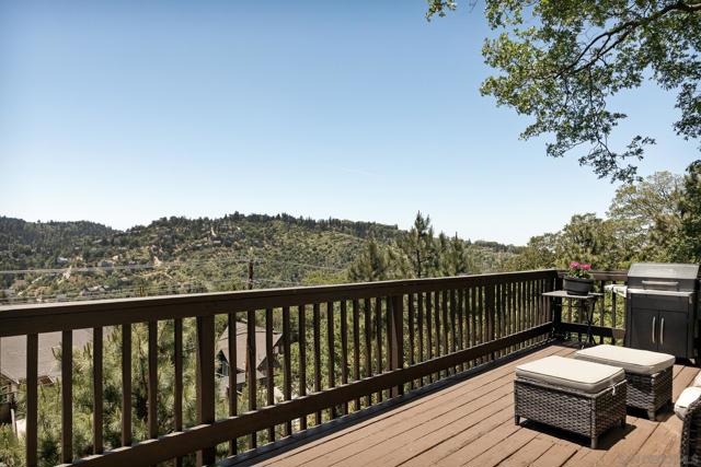 1141 Grass Valley Road, Lake Arrowhead CA: https://media.crmls.org/mediaz/890676ee-65a0-4c29-9653-f8973fc5ee89.jpg