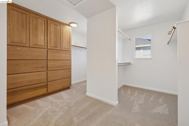 2004 Fries Ct, Martinez CA: https://media.crmls.org/mediaz/890743eb-e2d4-4afb-87c5-167a97542ef5.jpg