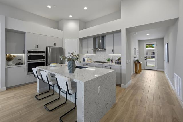 Image 7 of 41 For 41868 Volare Court