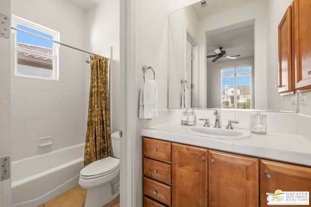 38 Calle Del Norte, Rancho Mirage CA: https://media.crmls.org/mediaz/8909119f-2bb3-4ea8-a0f2-28f35f082b06.jpg