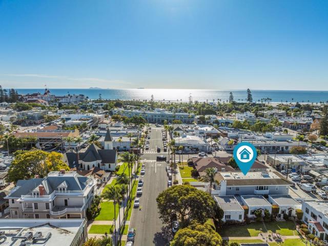 Detail Gallery Image 4 of 54 For 966 C Ave, Coronado,  CA 92118 - 2 Beds | 2 Baths