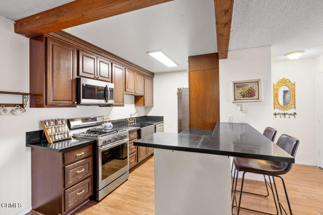Detail Gallery Image 1 of 27 For 225 W Channel Islands Bld, Port Hueneme,  CA 93041 - 2 Beds | 2 Baths