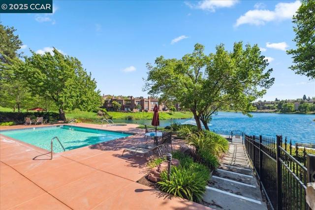 771 Lakemont PL, San Ramon CA: https://media.crmls.org/mediaz/890aa7cb-e299-4616-9bb3-ee9cd16558e9.jpg