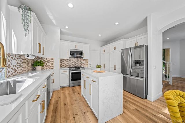 Detail Gallery Image 3 of 55 For 7161 Tanager Drive, Carlsbad,  CA 92011 - 3 Beds | 2/1 Baths