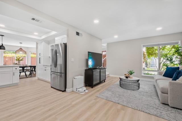 380 Bellflower Court, San Ramon CA: https://media.crmls.org/mediaz/890ac44e-31b3-40a0-85ff-a893c05a35c2.jpg