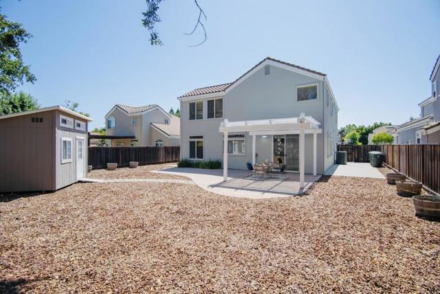 1014 White Cloud Drive, Morgan Hill CA: https://media.crmls.org/mediaz/890c37b4-e929-4150-8ff0-a67d0ef0c42d.jpg