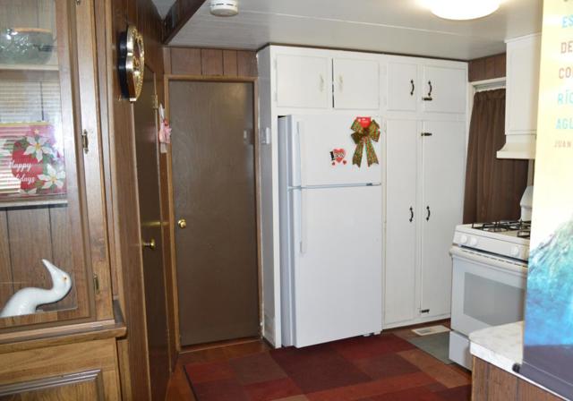1830 E Yosemite, Manteca CA: https://media.crmls.org/mediaz/890c8417-a742-41a0-9cab-f2dbb3981b8c.jpg