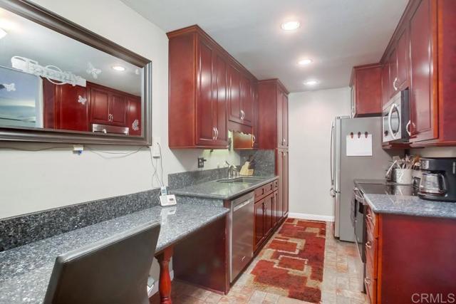 Detail Gallery Image 1 of 1 For 2121 E Grand Avenue #M51,  Escondido,  CA 92027 - 2 Beds | 1/1 Baths