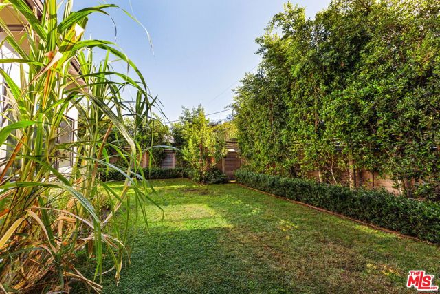 3641 Barry Avenue photo 46