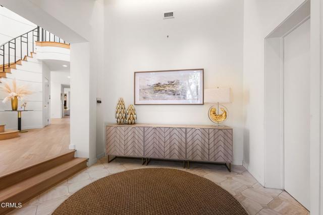 Detail Gallery Image 4 of 72 For 1265 Chateau Rd, Pasadena,  CA 91105 - 5 Beds | 5/2 Baths