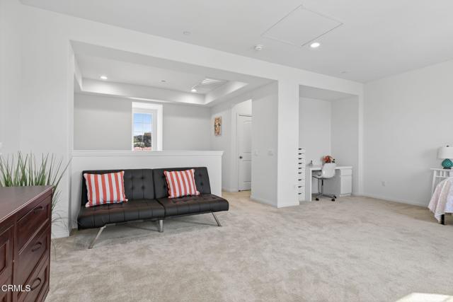 127 Klamath Street, Ventura CA: https://media.crmls.org/mediaz/890e85d7-3187-4c57-a29d-e004171a3cb5.jpg