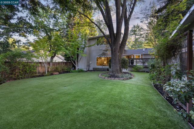 1834 Ivanhoe Ave, Lafayette CA: https://media.crmls.org/mediaz/890f24b5-9d62-4563-b6f5-77b850f9754d.jpg