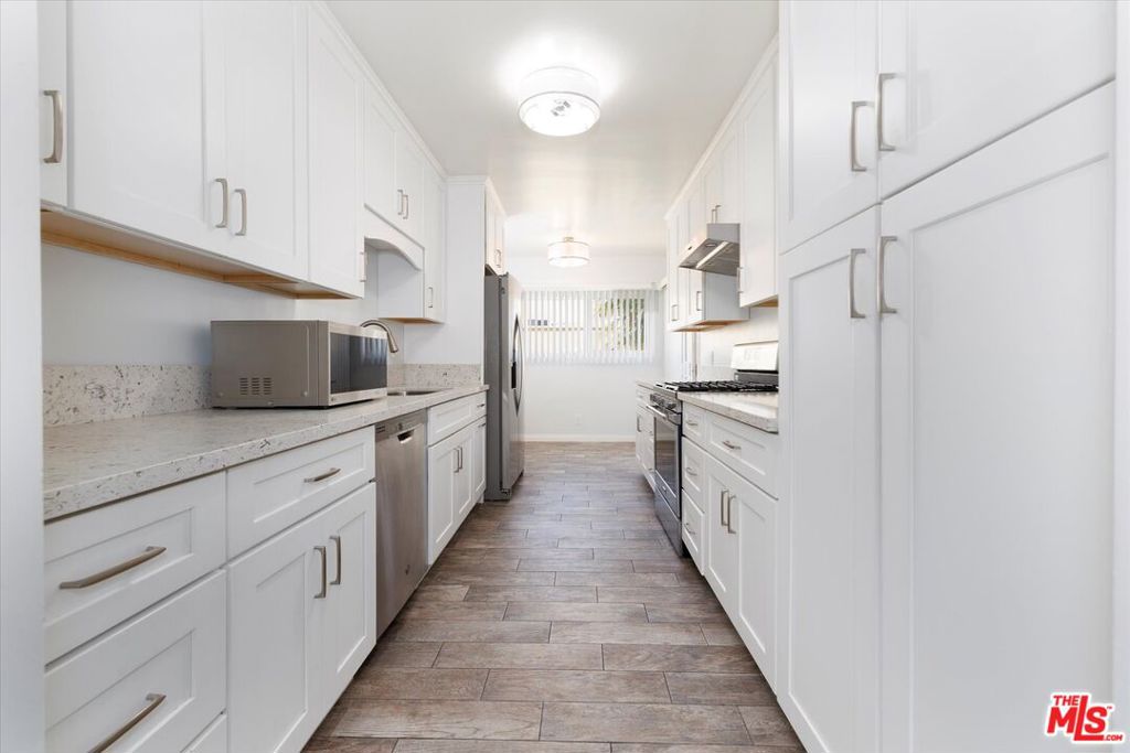 6225 Coldwater Canyon Avenue #104