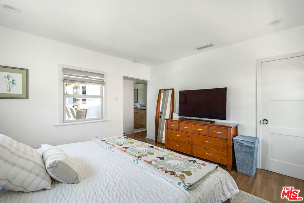 MLS #26860467 image #23