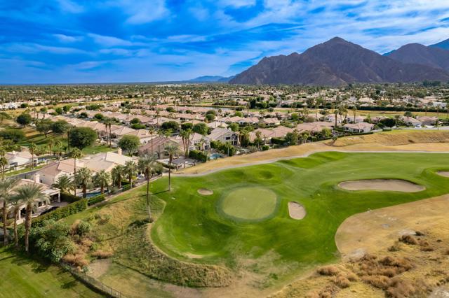 50075 Doral Street, La Quinta CA: https://media.crmls.org/mediaz/89112ced-a6dc-416d-a025-128bec26fafa.jpg