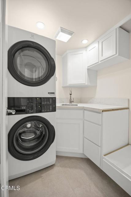 1194 Kingston Lane, Ventura CA: https://media.crmls.org/mediaz/8911b3b2-710d-4089-b530-1453351b8bef.jpg