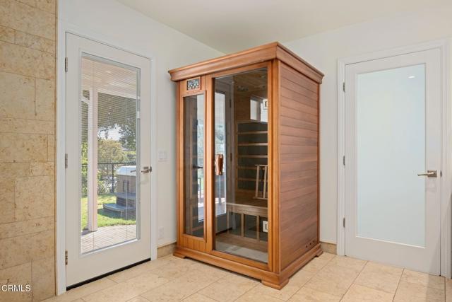 Detail Gallery Image 23 of 33 For 1111 Crestline Dr, Santa Barbara,  CA 93105 - 3 Beds | 2/1 Baths
